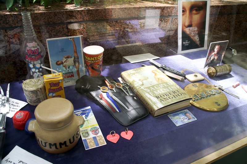 Props van Zohan en The DaVinci Code