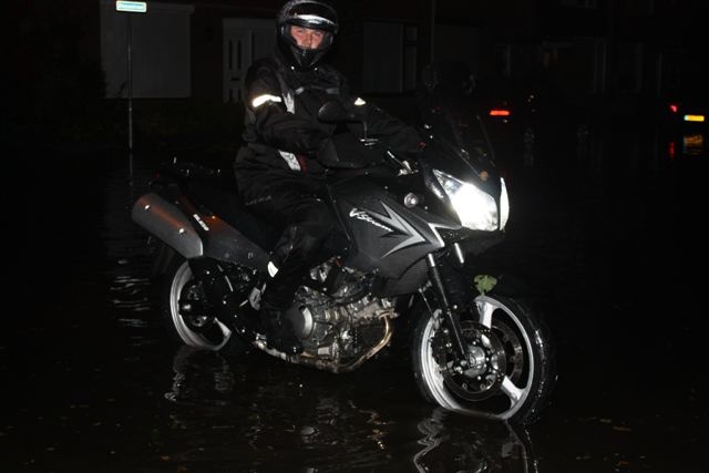 http://tweakers.net/ext/f/iyHTbUl8mZSZVQ3Iv1pbflvn/full.jpg http://tweakers.net/ext/f/iyHTbUl8mZSZVQ3Iv1pbflvn/full.jpg