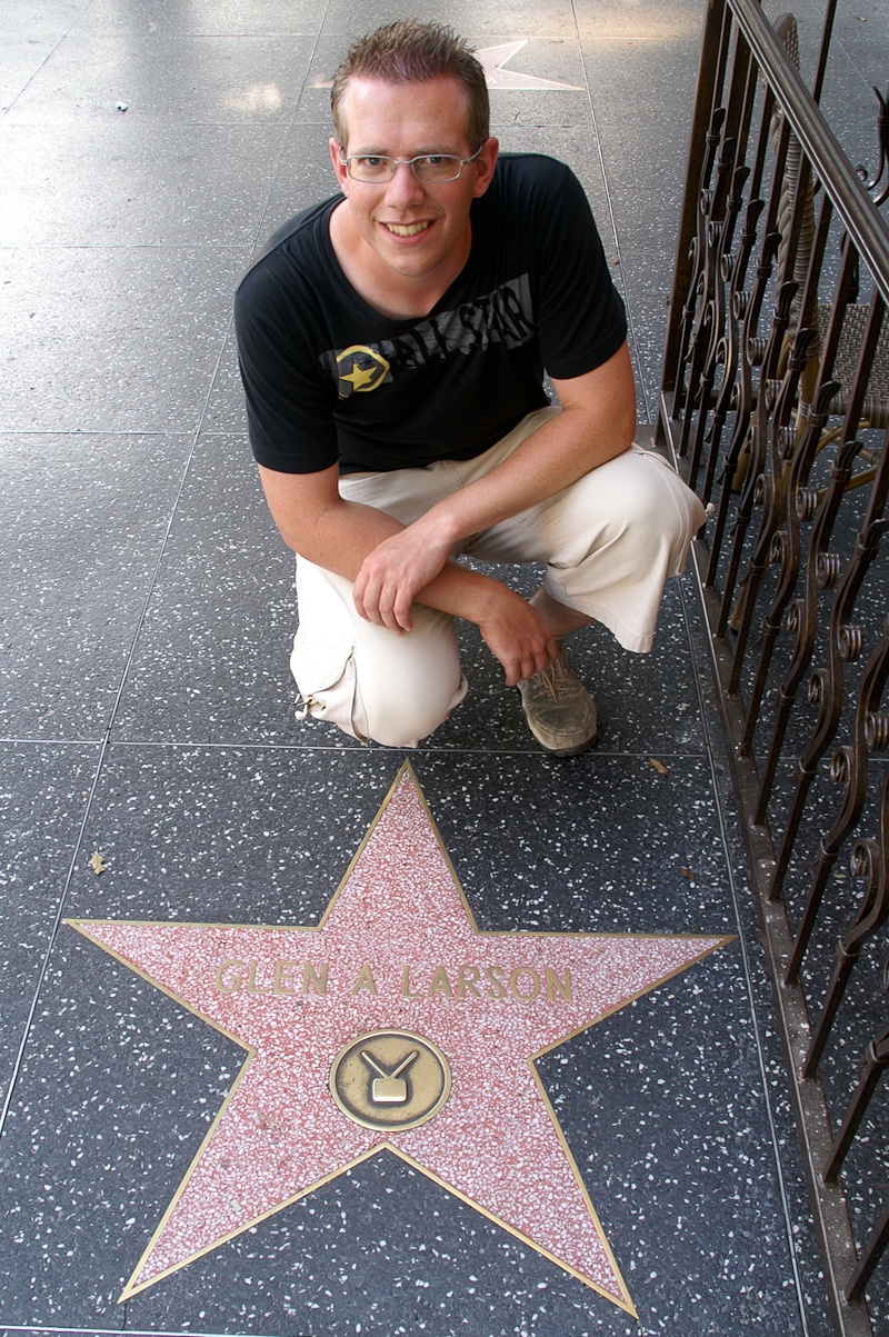 Glen A. Larson heeft onder meer Knight Rider en Battlestar Galactica bedacht