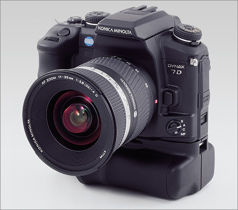 Konica Minolta Dynax 7D + VC-7D vertical grip