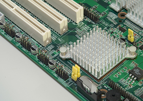 Iwill DK8ES AMD-8131-chipset en USB 2.0 headers