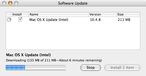 Apple Mac OS X 10.4.8 wordt gedownload