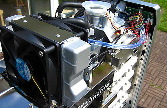 Gigabyte 3D Mercury close-up