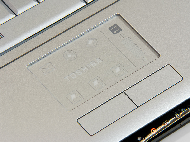 Toshiba Satellite X200-21R - touchpad