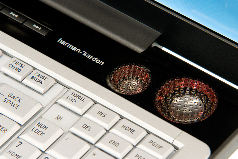 Toshiba Satellite X200-21R - speakers rechts