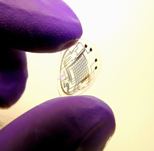 Bionische contactlens2