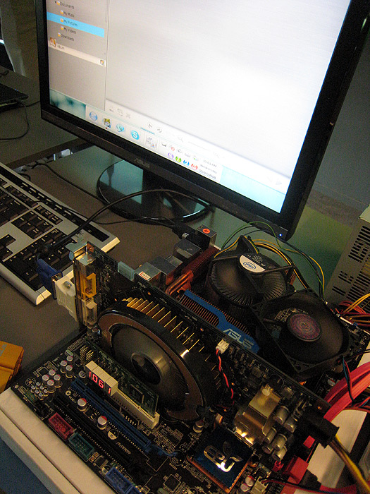 Testopstelling met Asus P5Q3 Deluxe