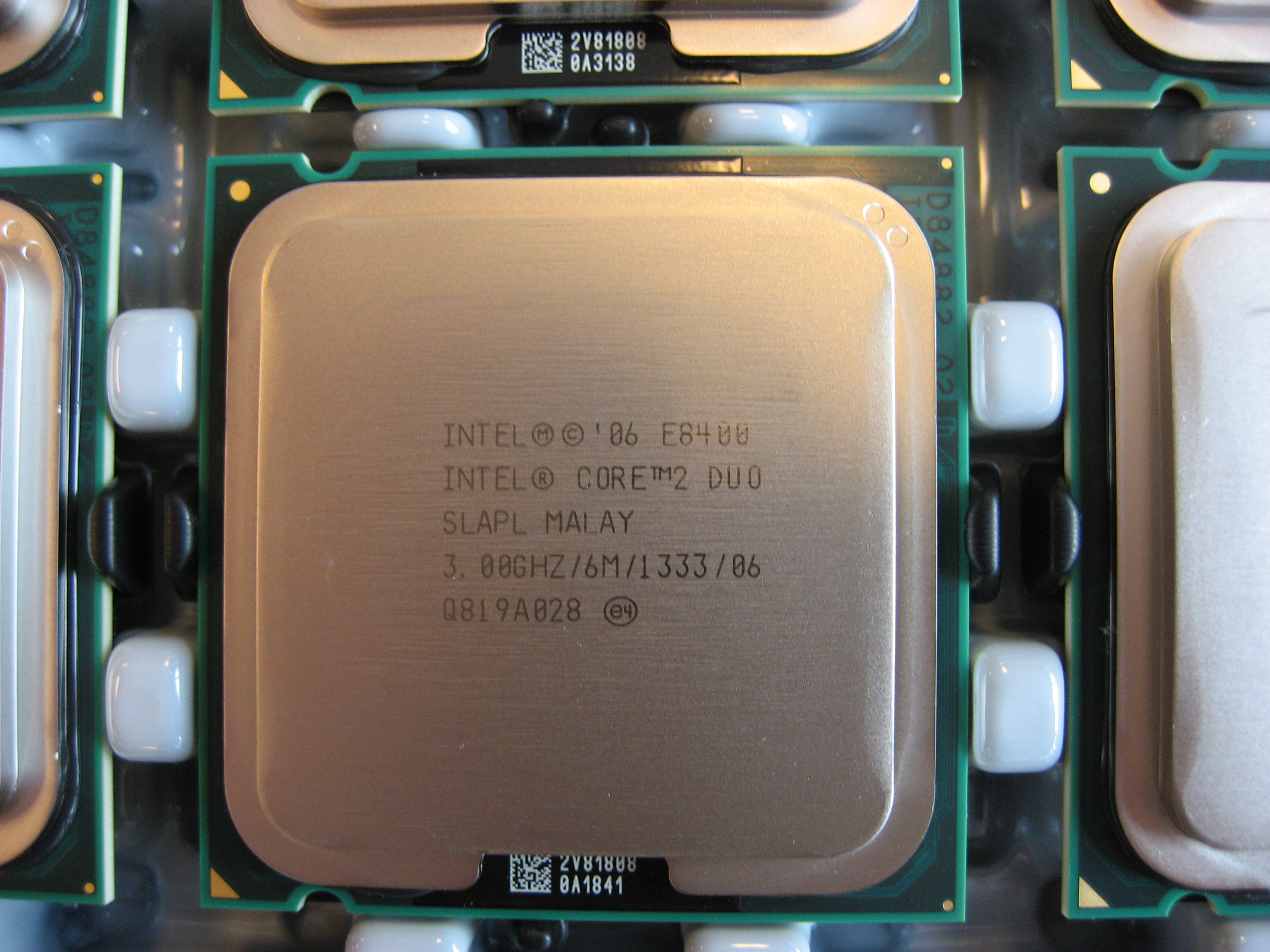 Intel E8400