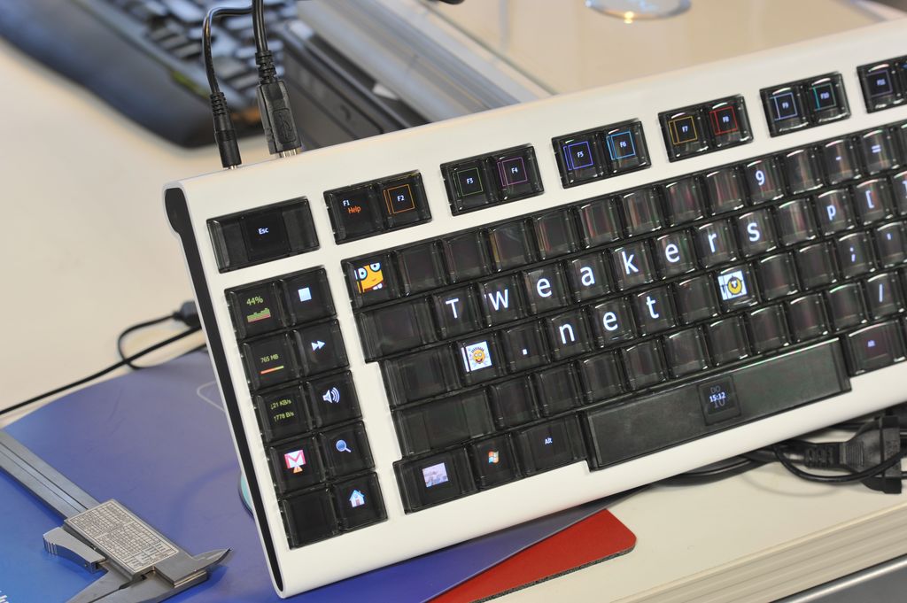 Optimus Maximus, ontworpen door Art Lebedev Studio