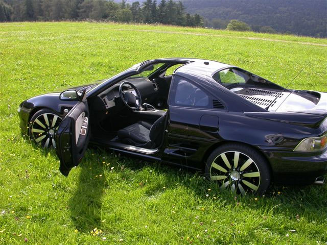 Toyota MR2 auto