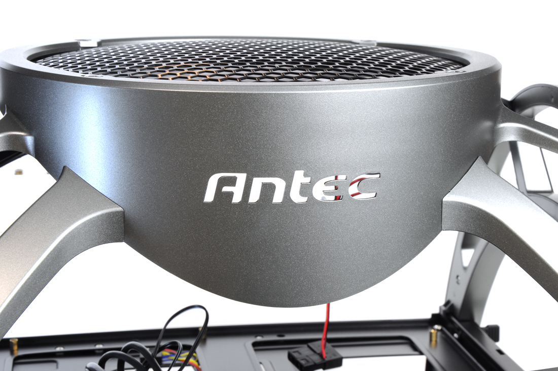 antec skeleton groot 6