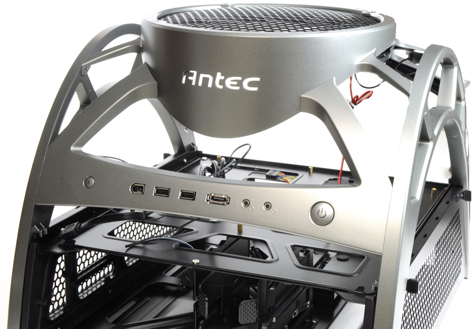 antec skeleton groot 8
