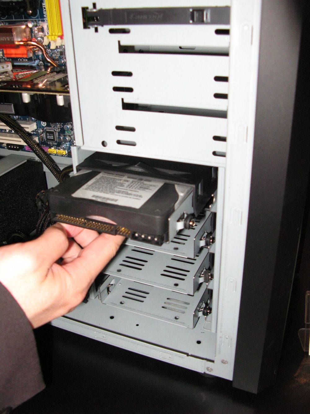 LanCool DragonLord 001