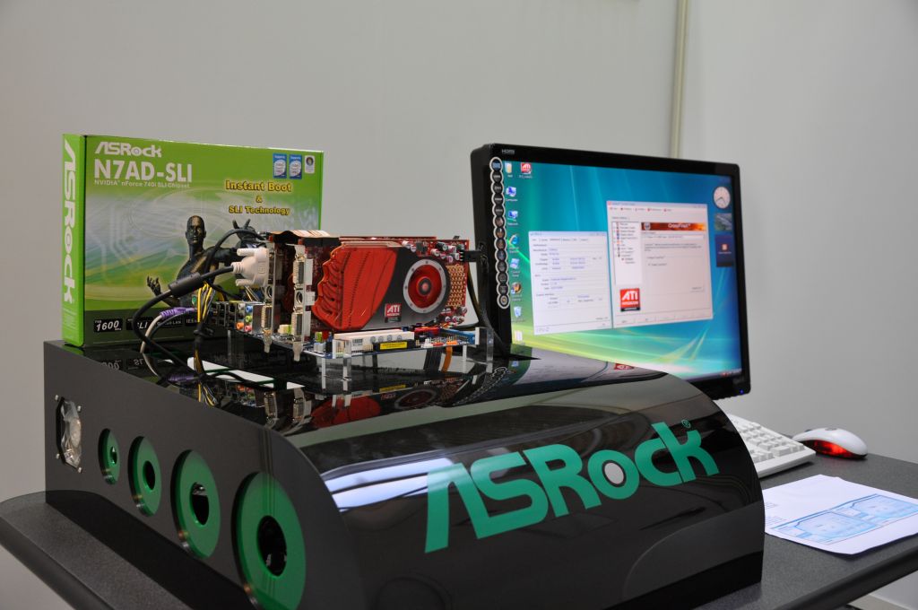 ASRock N7AD-SLI met Crossfire