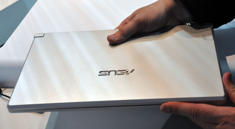 Asus duoscreen conceptnotebook