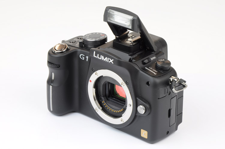 Panasonic Lumix G1 behuizing opgeklapte flitser