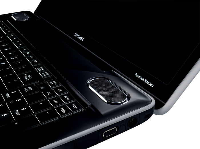 Toshiba Satellite P505D-S8930