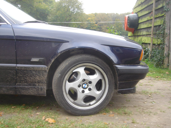Afbeeldingslocatie: http://hugobos.nl/BMW/535i/540wielkastth.jpg