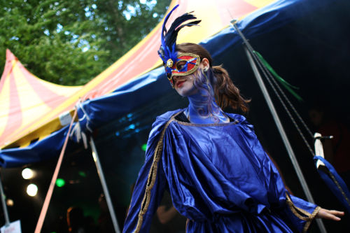Afbeeldingslocatie: http://thehospages.com/pictures/allisone/2008-08-23-mysteryland/thumb2/image20.jpg