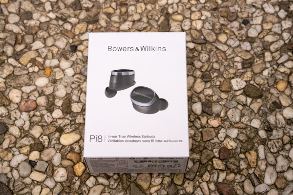 Afbeeldingslocatie: https://www.dutchiee.tv/reviews/bowers-wilkins-pi8/600/1-1.jpg