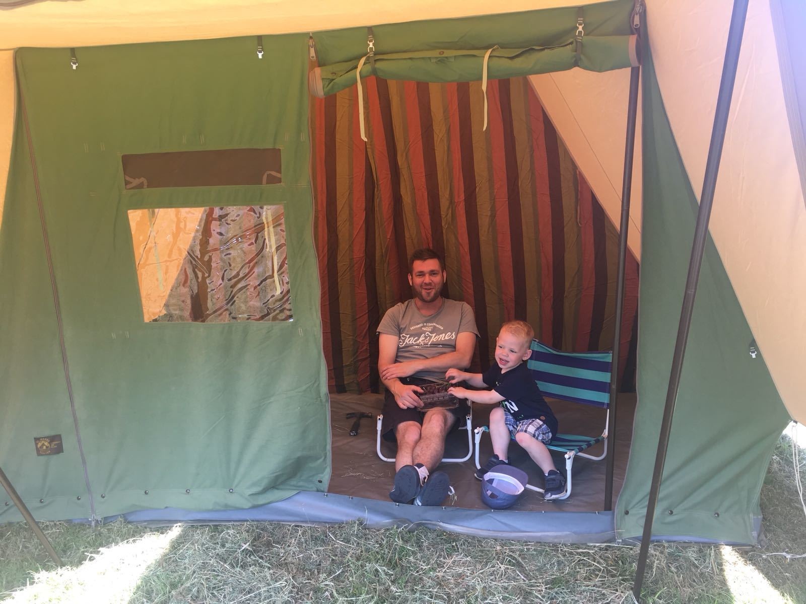 Afbeeldingslocatie: https://tweakers.net/ext/f/02EAjRlL0ZVDOW6WNwuf6tlC/full.jpg
