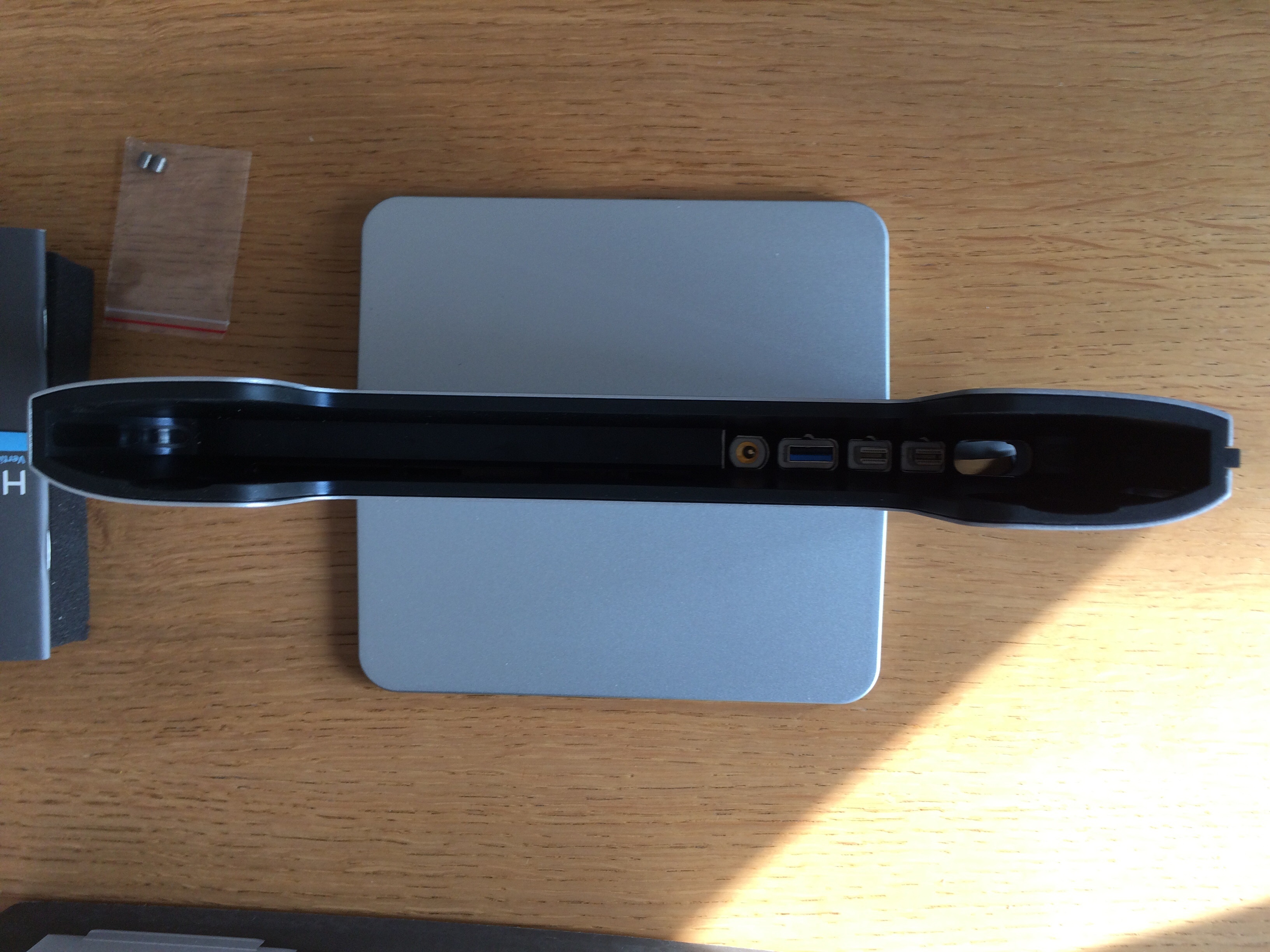 Henge dock 1