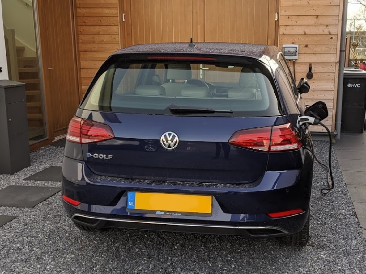 Afbeeldingslocatie: https://tweakers.net/ext/f/0M7WqYHJaU62RREPTCSXNbNT/full.jpg
