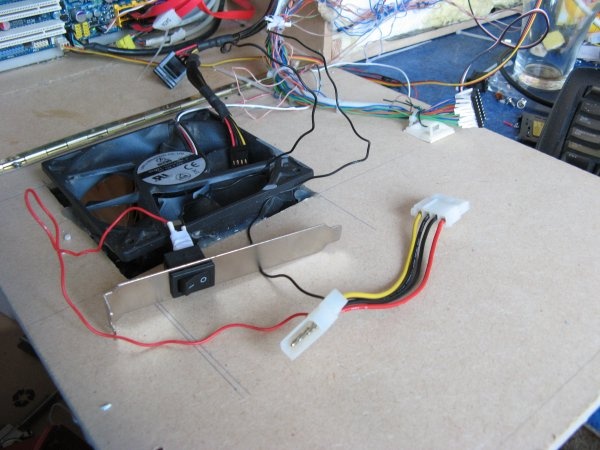 Afbeeldingslocatie: http://tweakers.net/ext/f/0QjCvnYgDNhnxhhgMAGDPYr4/full.jpg
