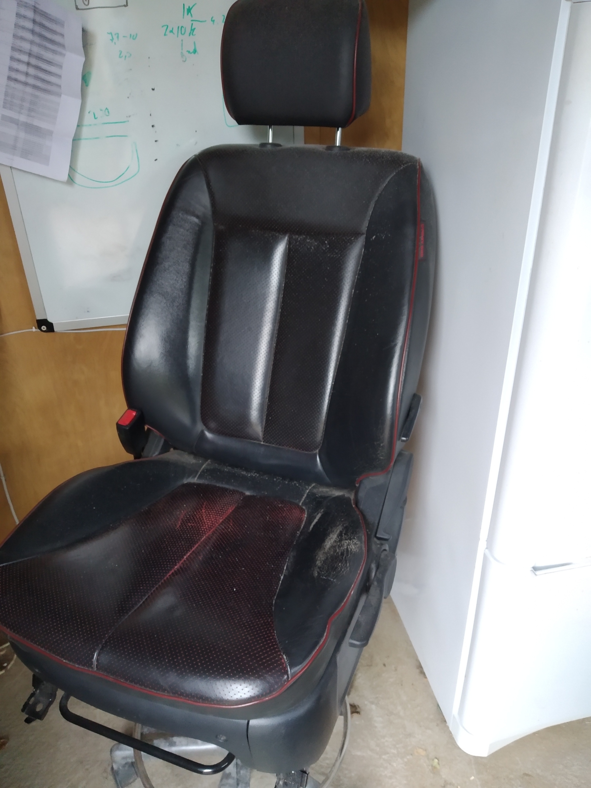 Afbeeldingslocatie: https://tweakers.net/ext/f/0YkQ9l6lldPSHgCMxotD6PwN/full.jpg