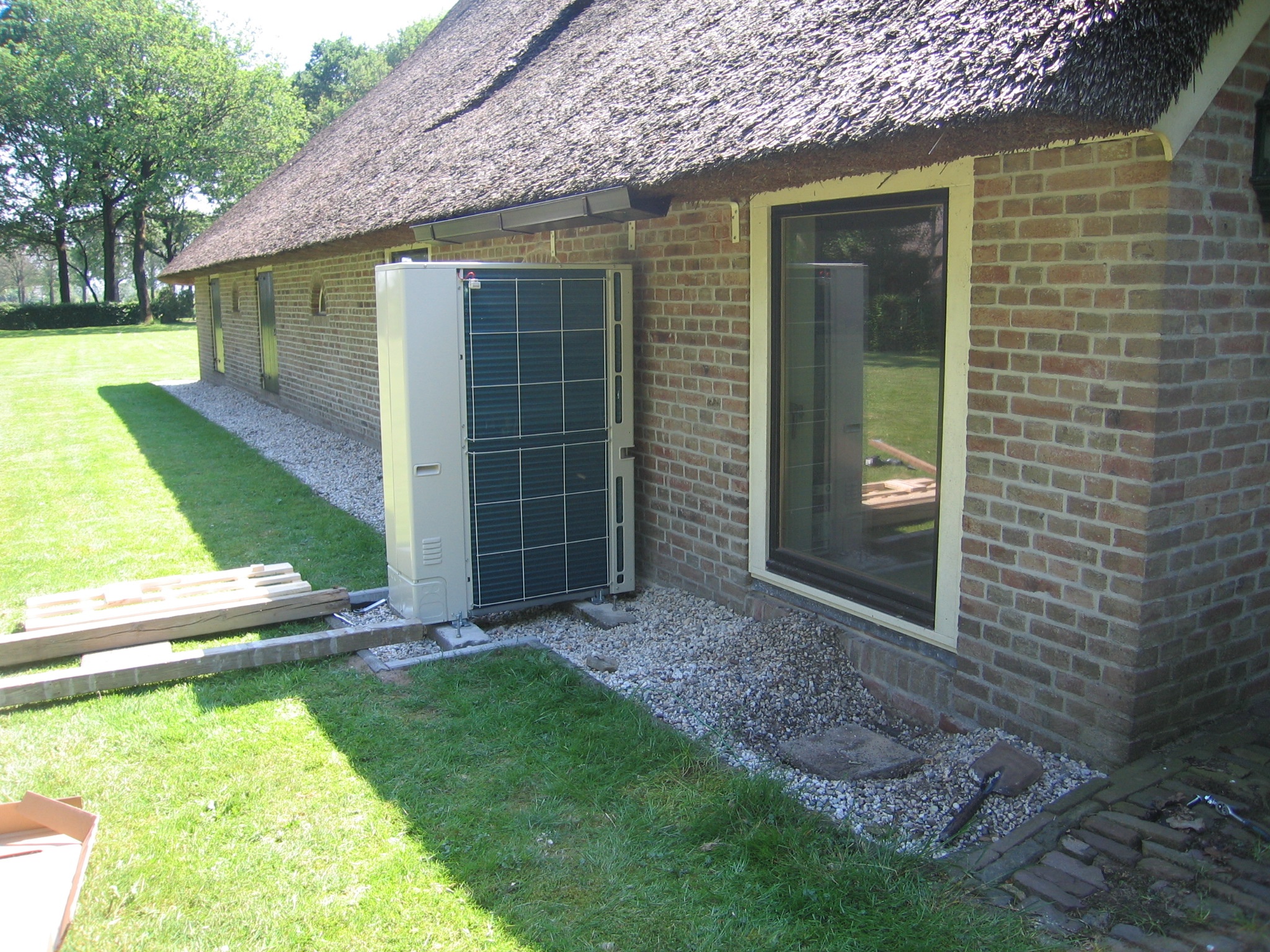 Afbeeldingslocatie: https://tweakers.net/ext/f/0wXijiPssyehIWKHei5Mhkdd/full.jpg