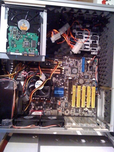 Afbeeldingslocatie: http://tweakers.net/ext/f/13axiFK6W4OR3GfrLeZZXqBG/full.jpg