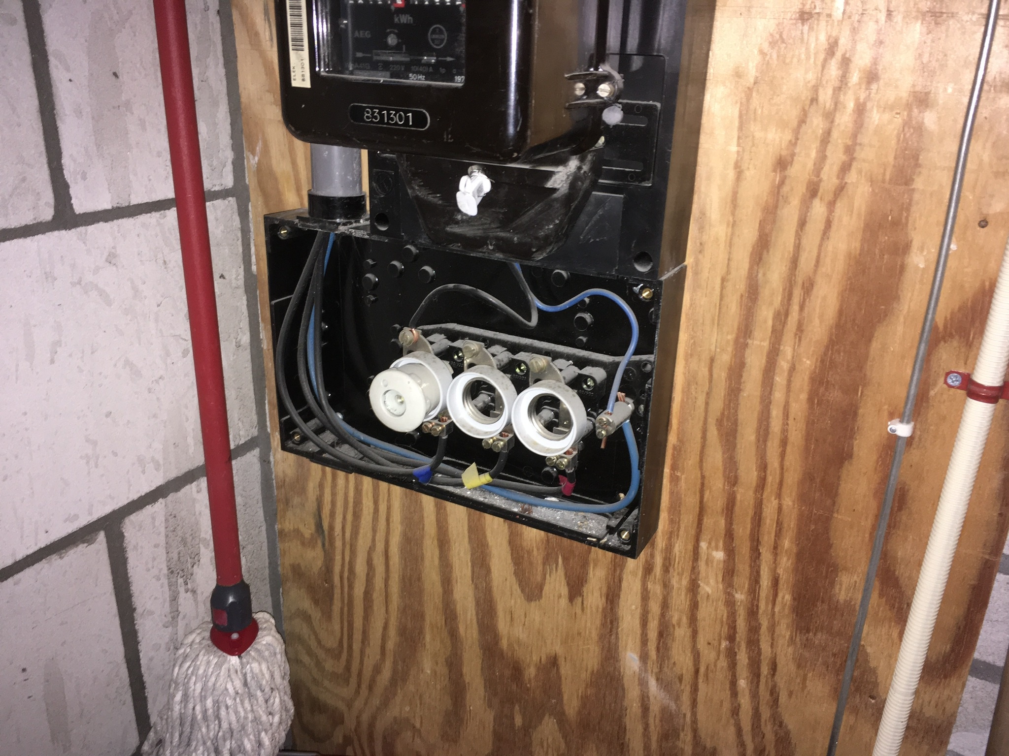 Afbeeldingslocatie: https://tweakers.net/ext/f/2C1Lh64ZGmlUojsKZr8KdLN2/full.jpg