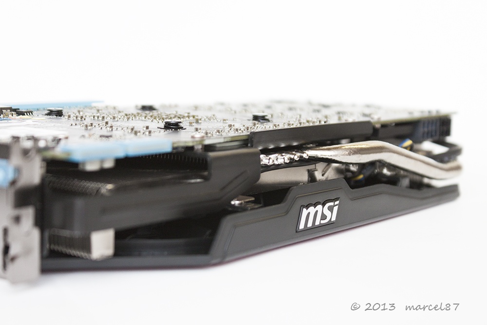 ”De MSI 280X van opzij”