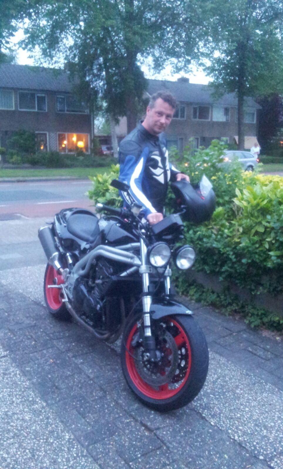 Afbeeldingslocatie: https://tweakers.net/ext/f/36tYnONtqUw0lCyGxOAP1JdB/full.jpg