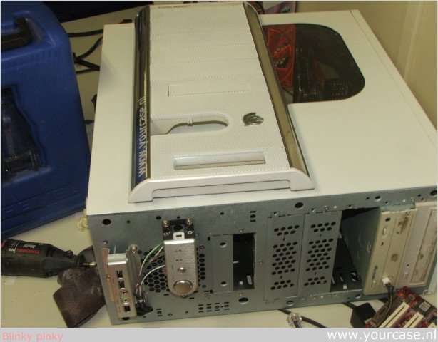 Afbeeldingslocatie: http://tweakers.net/ext/f/4ad8956c3d413d16797a0f0a08d1e3d3/full.jpg