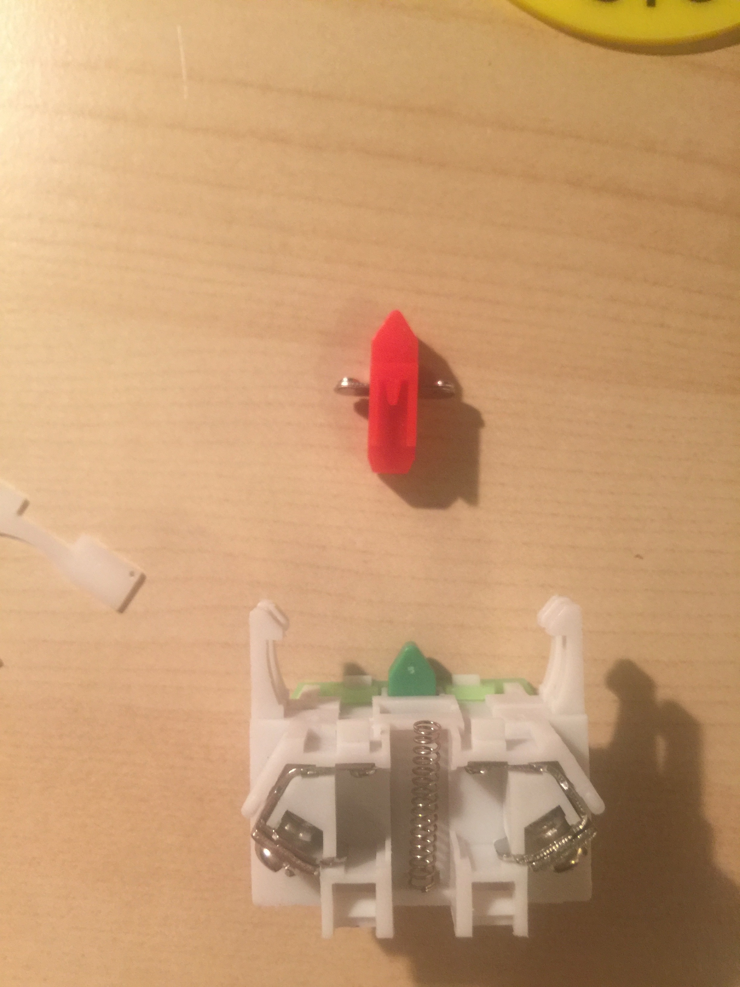 Emergency knop schakelaar