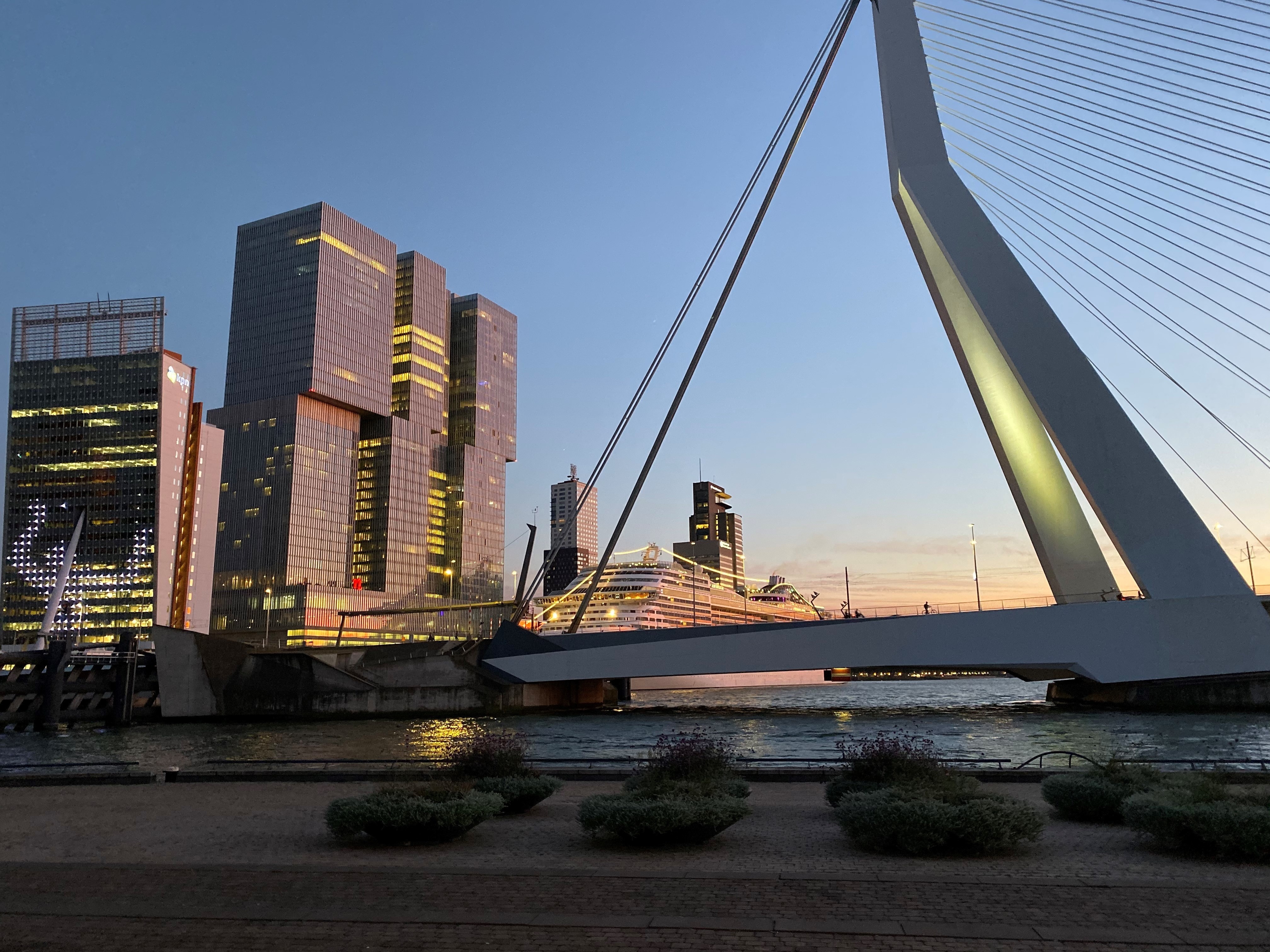 Afbeeldingslocatie: https://tweakers.net/ext/f/5jhYAOWMO2R6BaUCycd3RuNw/full.jpg?nohitcount=1