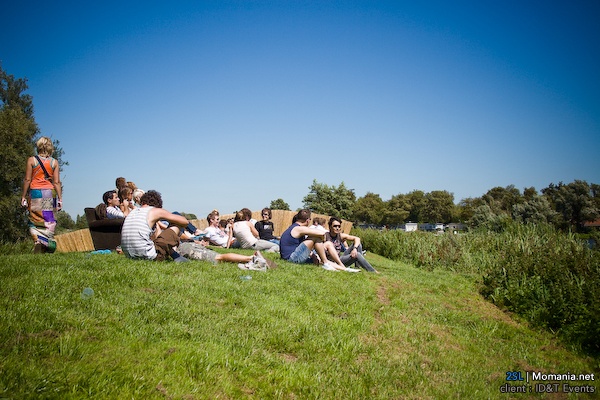 Afbeeldingslocatie: http://tweakers.net/ext/f/600501a3c9261398992a3ef969efd5b9/full.jpg