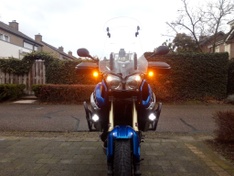 Standlicht, knipperlicht en mistlicht aan Standlicht, knipperlicht en mistlicht aan