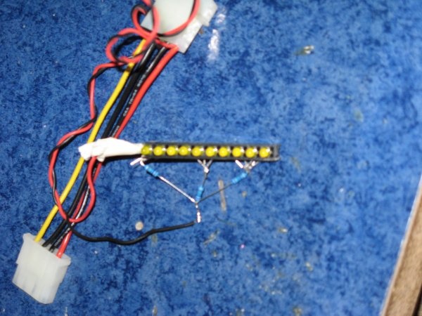 Afbeeldingslocatie: http://tweakers.net/ext/f/676953989a672fc71ef765f550ce2f3e/full.jpg