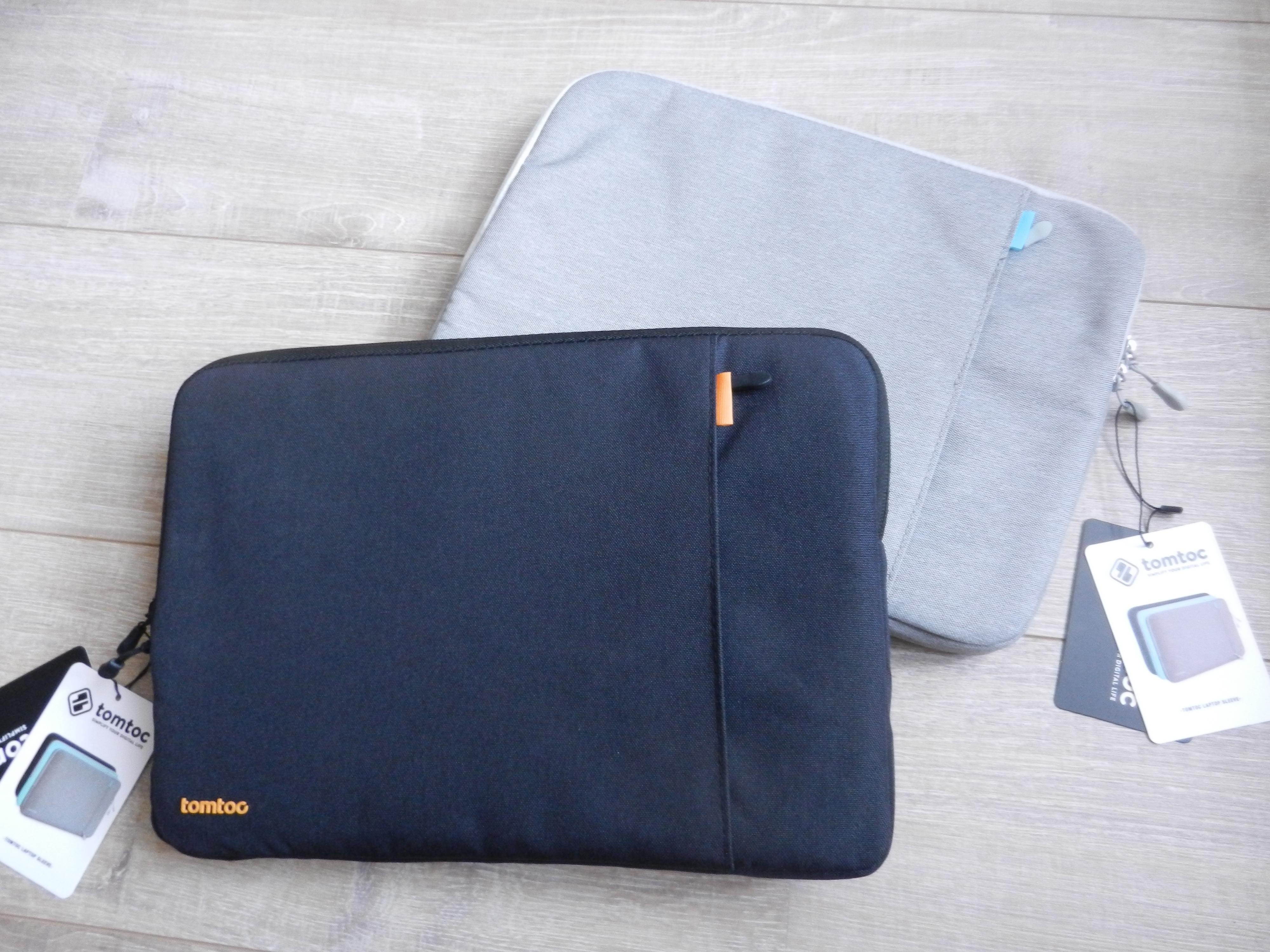 Tomtoc 360° Protective Sleeve