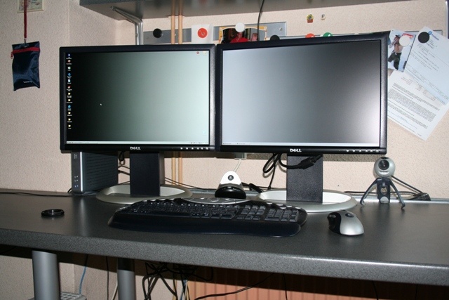 Afbeeldingslocatie: http://tweakers.net/ext/f/68674/full.jpg
