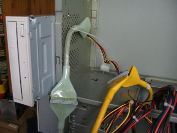 Afbeeldingslocatie: http://tweakers.net/ext/f/6eb5ec37b8970aab63b86230e2fbbe60/full.jpg