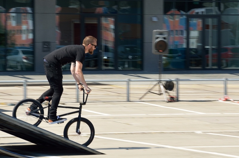 Afbeeldingslocatie: https://tweakers.net/ext/f/7LWQy0WG7GmGBO2bWNfJlHF3/full.jpg