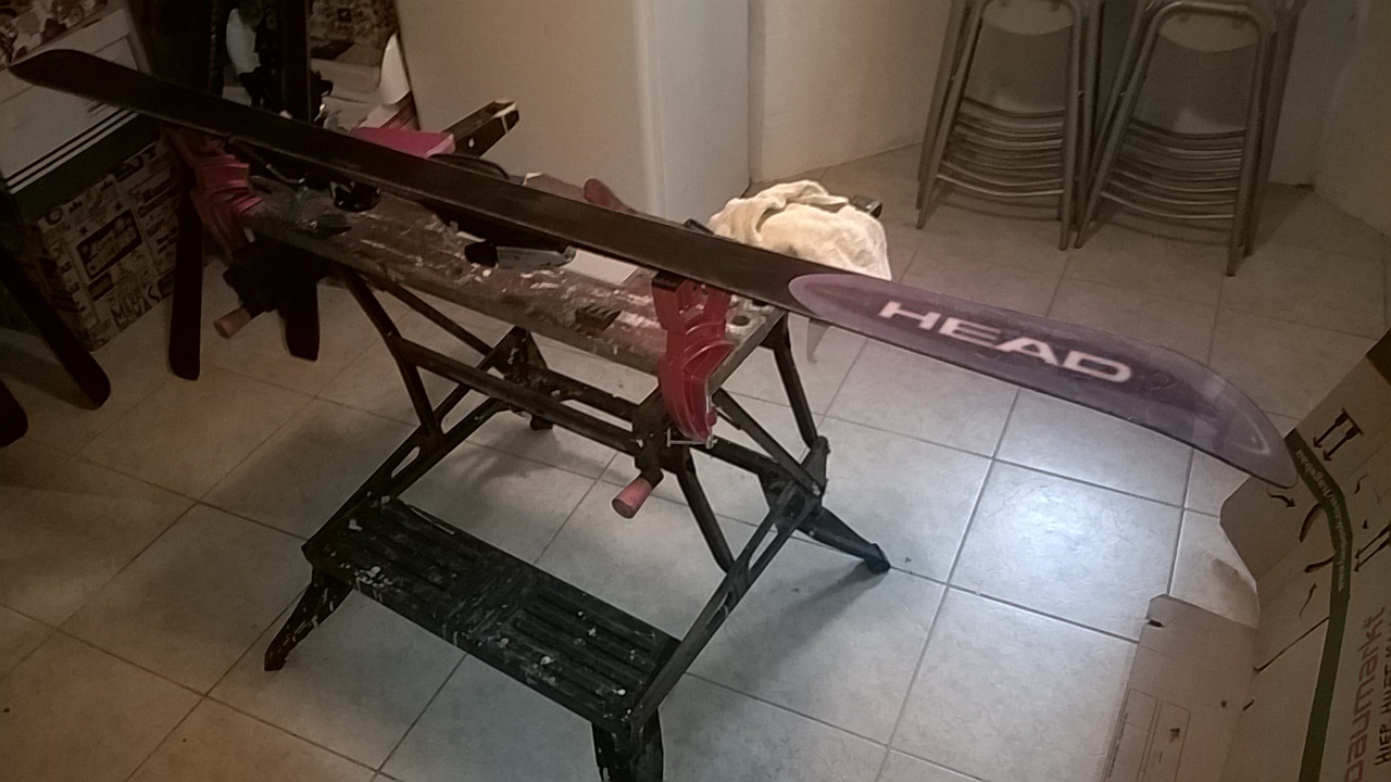 Afbeeldingslocatie: https://tweakers.net/ext/f/7tb3wRzAezZMeBvYlJysu435/full.jpg?nohitcount=1