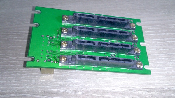 Afbeeldingslocatie: http://tweakers.net/ext/f/89aGiw7L7UTwoO2DbhpLlTc9/full.jpg