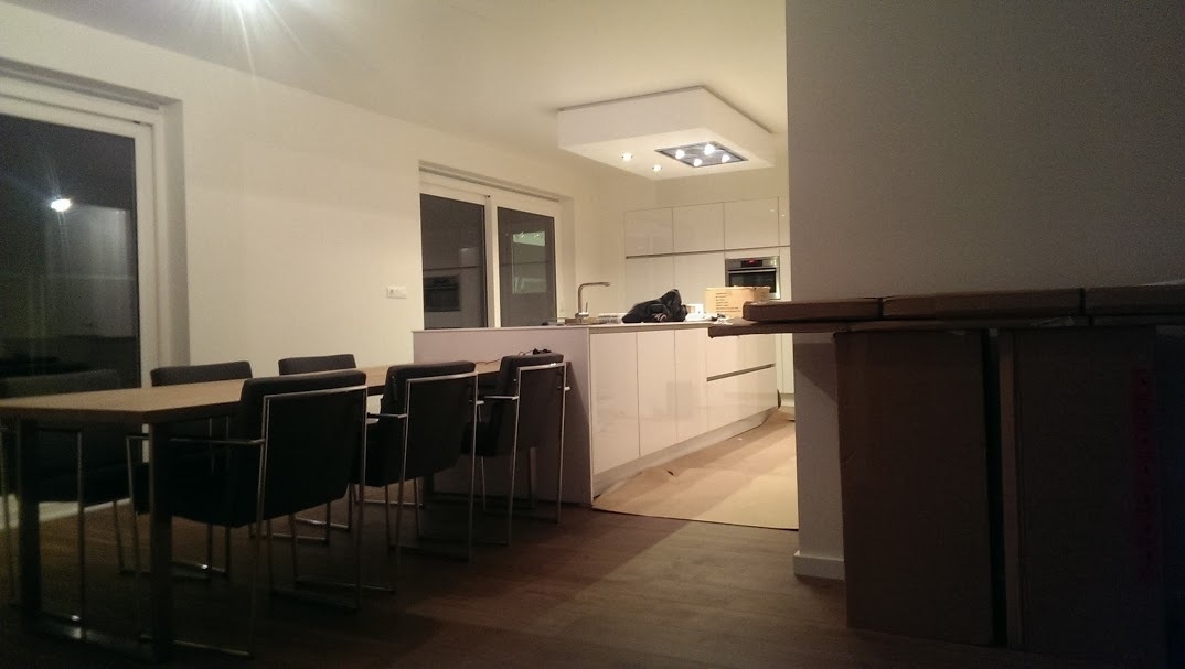 Afbeeldingslocatie: https://tweakers.net/ext/f/8aoTc04WLs1Hkl2FejCZgb8Q/full.jpg