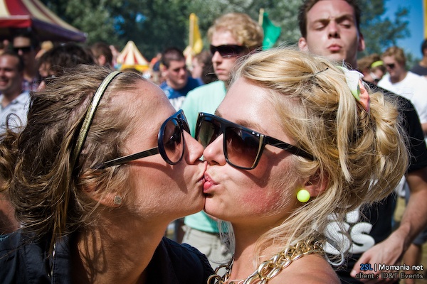 Afbeeldingslocatie: http://tweakers.net/ext/f/93928fd870874bd9dd8924e51825a857/full.jpg