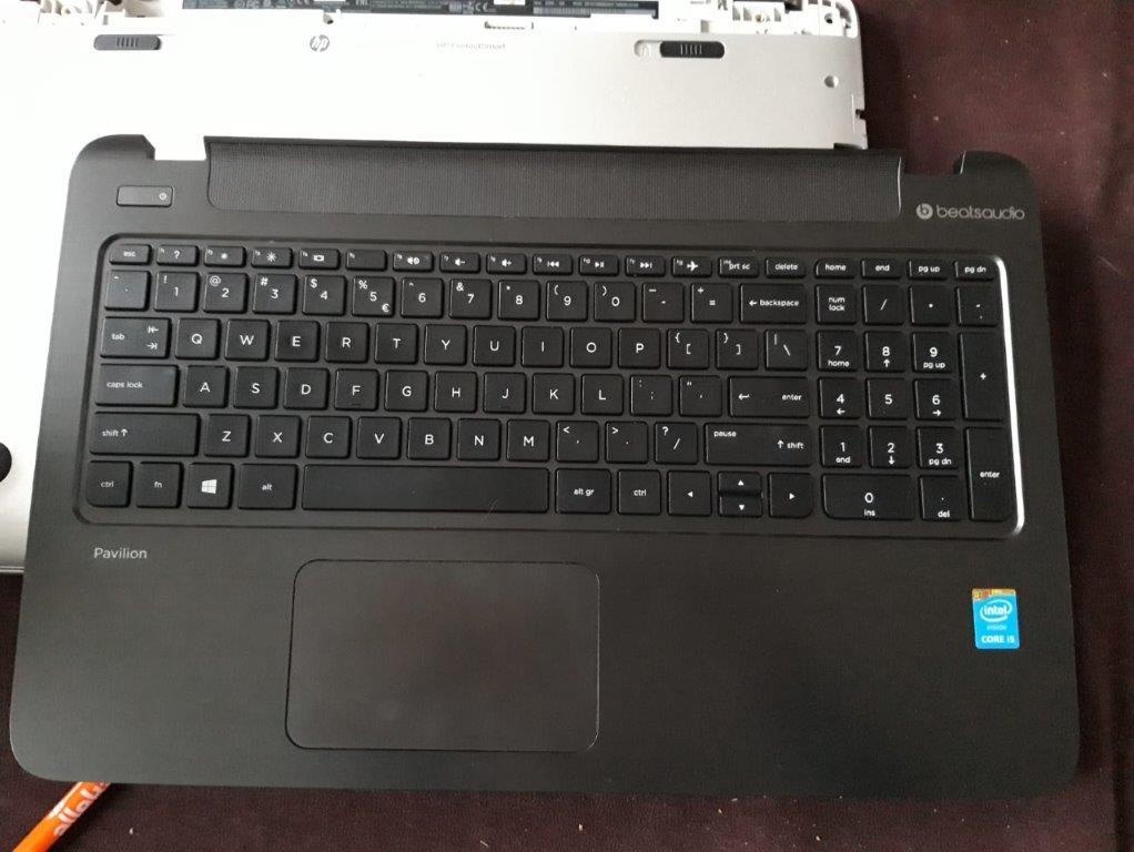 Afbeeldingslocatie: https://tweakers.net/ext/f/94bqRBwjTxYUjPDv3aWMl179/full.jpg?nohitcount=1