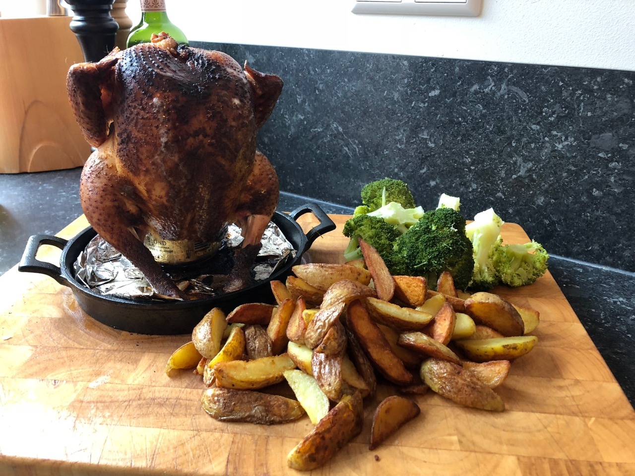 Afbeeldingslocatie: https://tweakers.net/ext/f/9UcuLMCzZJRN9tWIYcuJMwEc/full.jpg